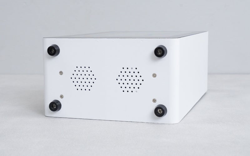 サンコー、立体映像とグッズ展示を融合した10.1型ディスプレイ「推しを祀る電脳聖域 箱庭サイネージ」を発売｜箱庭サイネージの主なスペック（2枚目）