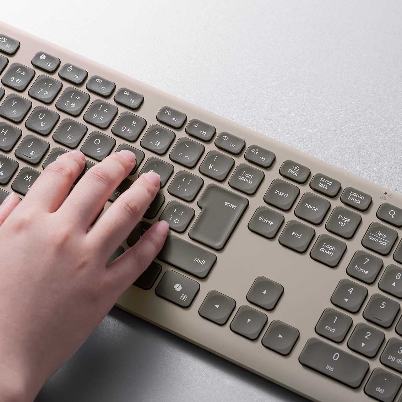 サンワサプライ、マルチ接続とType-C充電に対応した薄型ワイヤレスキーボードを発売(9枚目)
