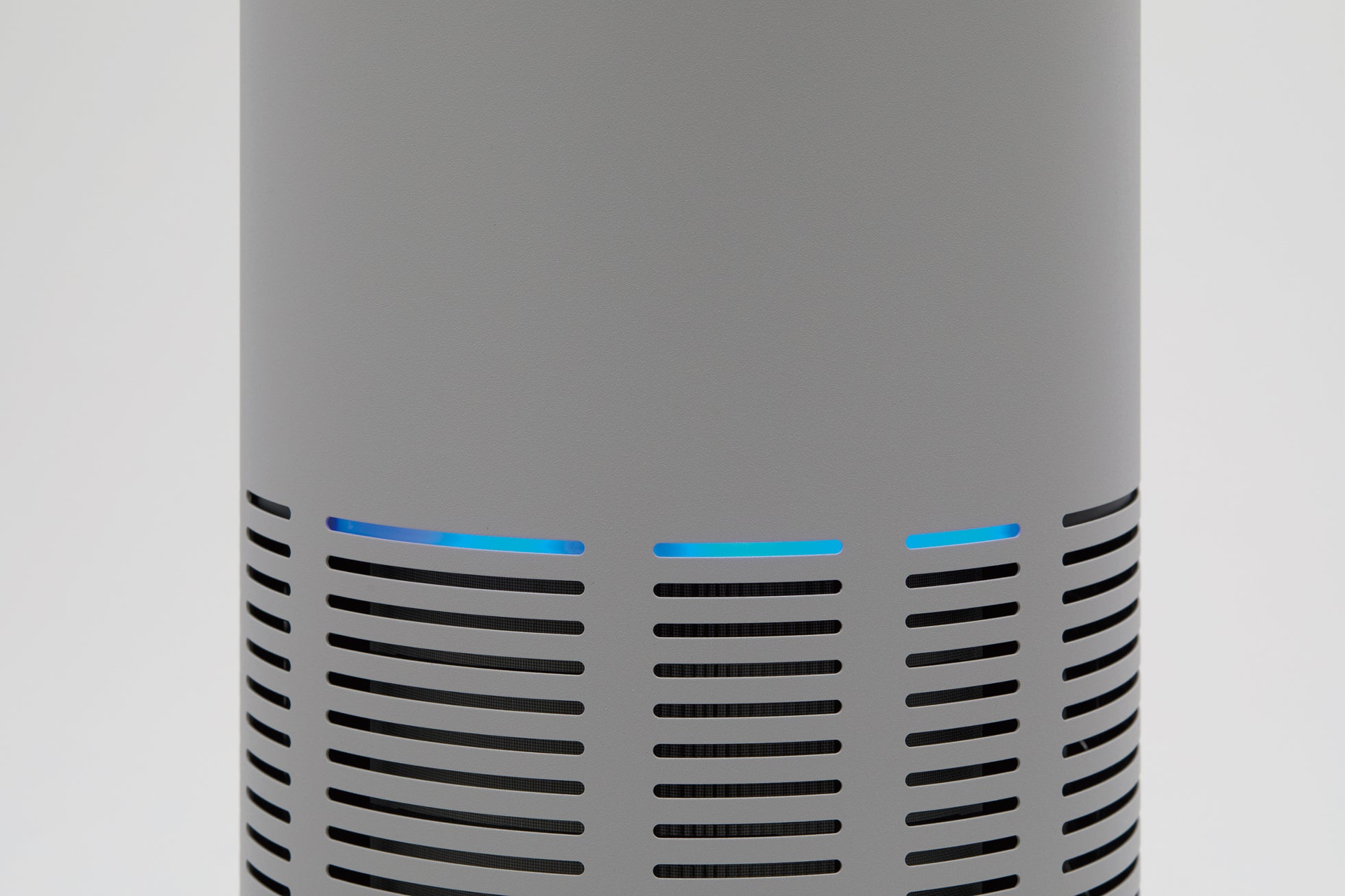 カドー、空間除菌機能を搭載した空気清浄機「LEAF 330i」を9月4日に発売｜デザイン性とスマートフォン連動機能（3枚目）