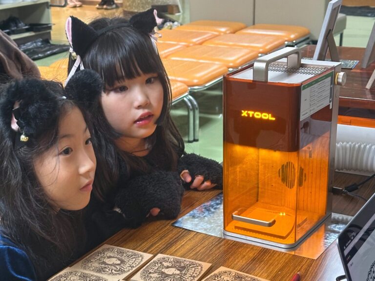 ちとせキッズハロウィン2026でAI似顔絵のレーザー彫刻プレートをプレゼント、xToolが協賛