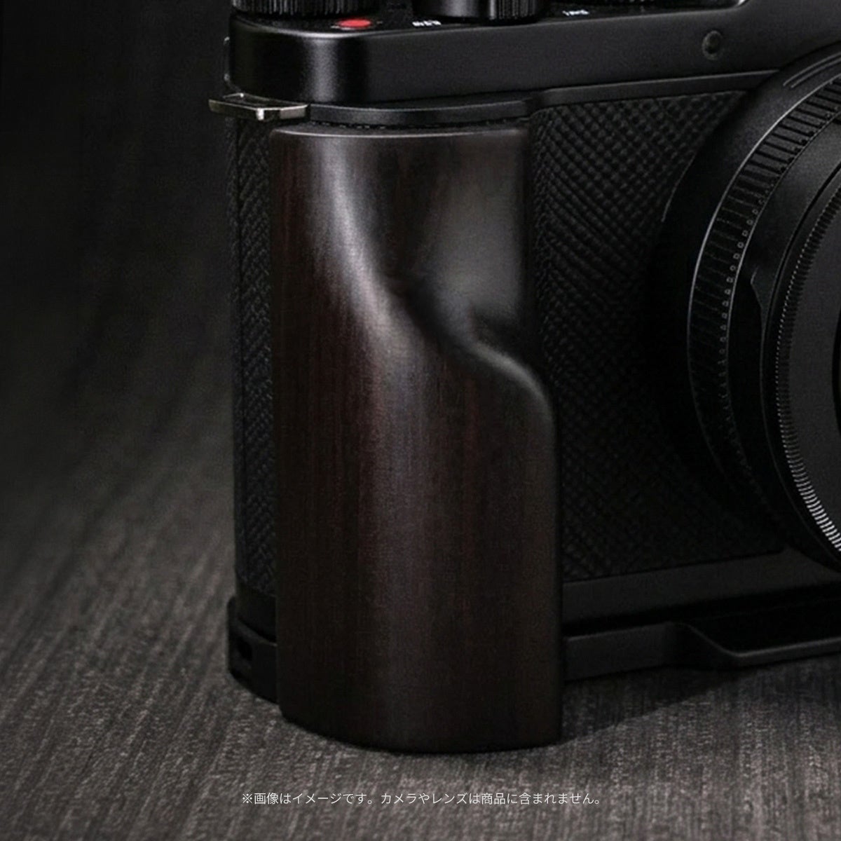 E&Iクリエイション、LUMIX DC-L10向けのYUWOOD製ウッドグリップとサムレストを発売｜ウッドグリップ一体型ベースプレートの特徴