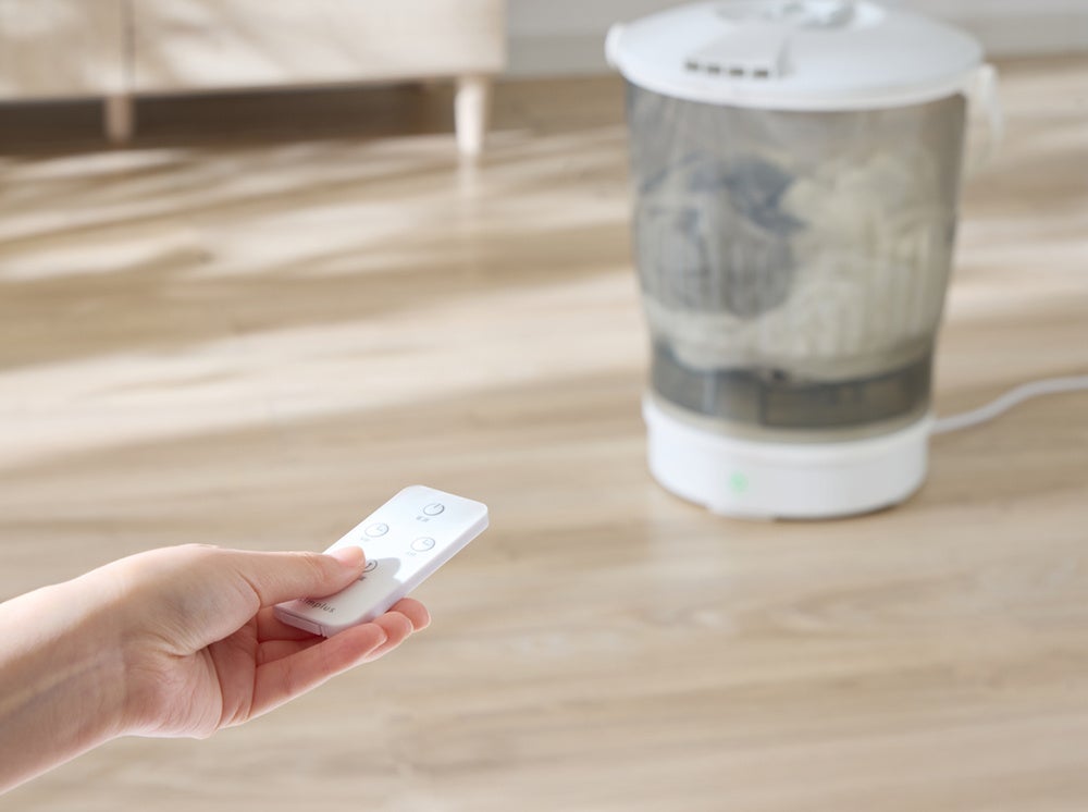 ジェネパ、リモコン操作や70℃のお湯洗いに対応した「simplus バケツ洗濯機 リモコン式」を発売｜simplus バケツ洗濯機 リモコン式の主な特徴