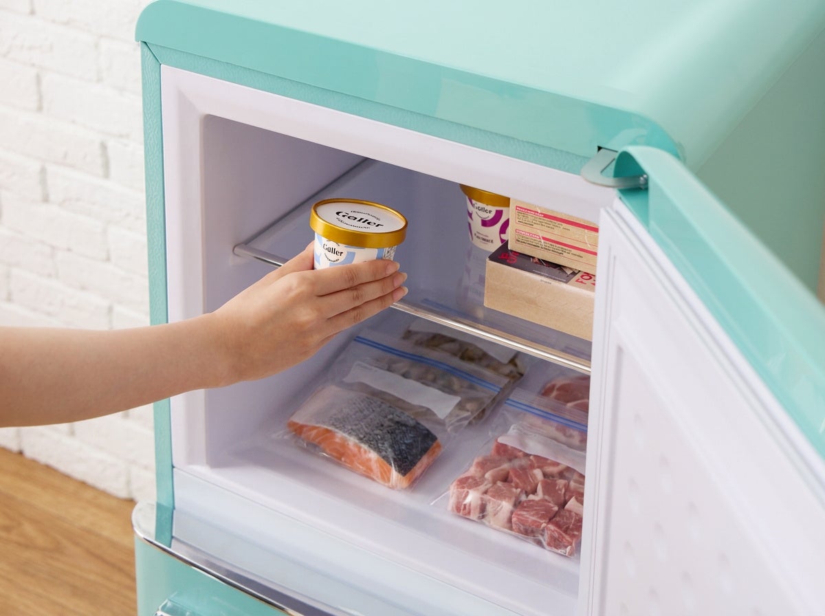 ジェネレーションパス、丸みのあるレトロデザインを採用したsimplusの2ドア冷蔵庫3サイズを発表｜共通仕様と静音設計（8枚目）