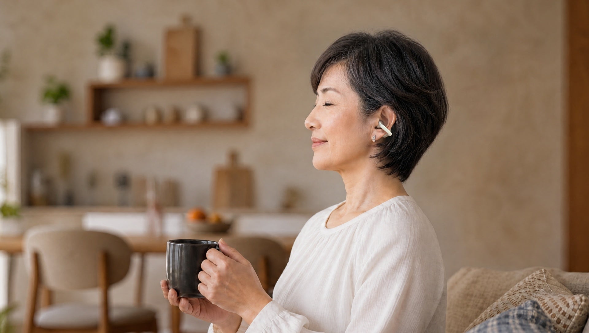 Cearvol、イヤーカフ型集音器「Cearvol Liberte」を6,500円OFFで提供するキャンペーンを実施｜耳をふさがないオープンイヤー型デザイン