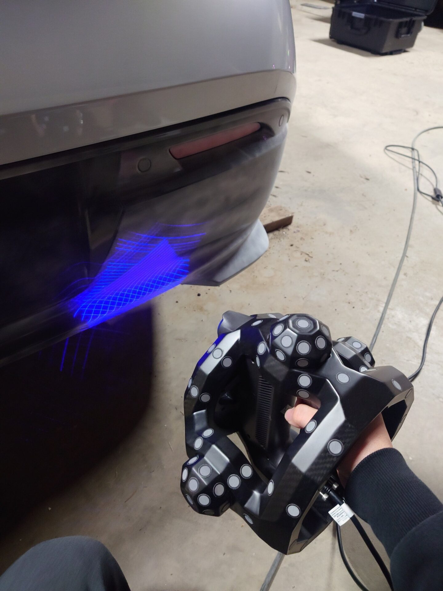 Revopoint Japan、高精度3Dスキャナー「Trackit」を活用した自動車ボディキット開発事例を公開｜取扱サイト