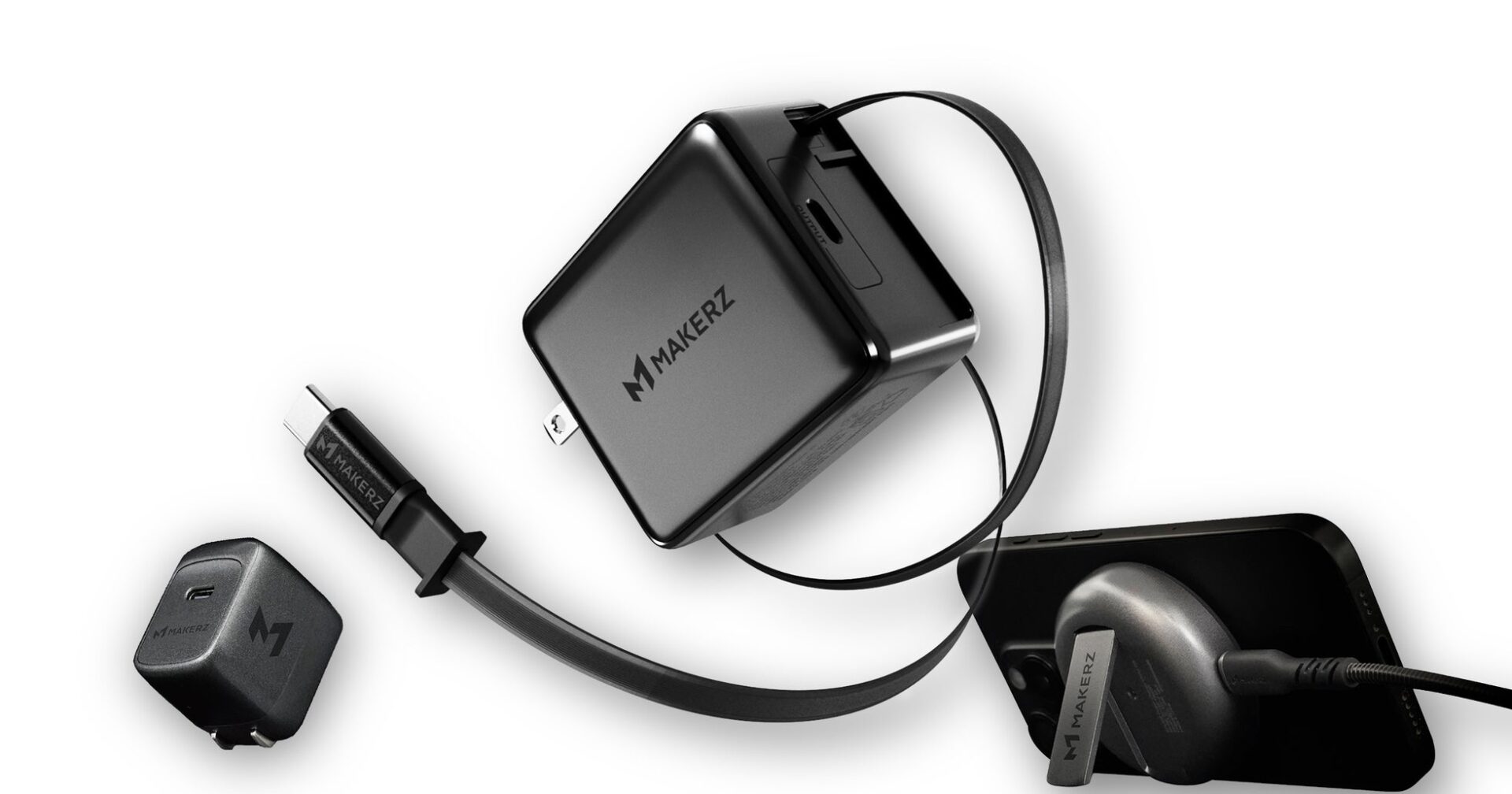 メイカーズ、1mの巻取り式USBケーブルを内蔵した67W急速充電器「SOLIDZ Power Charger Model IS」を発売
