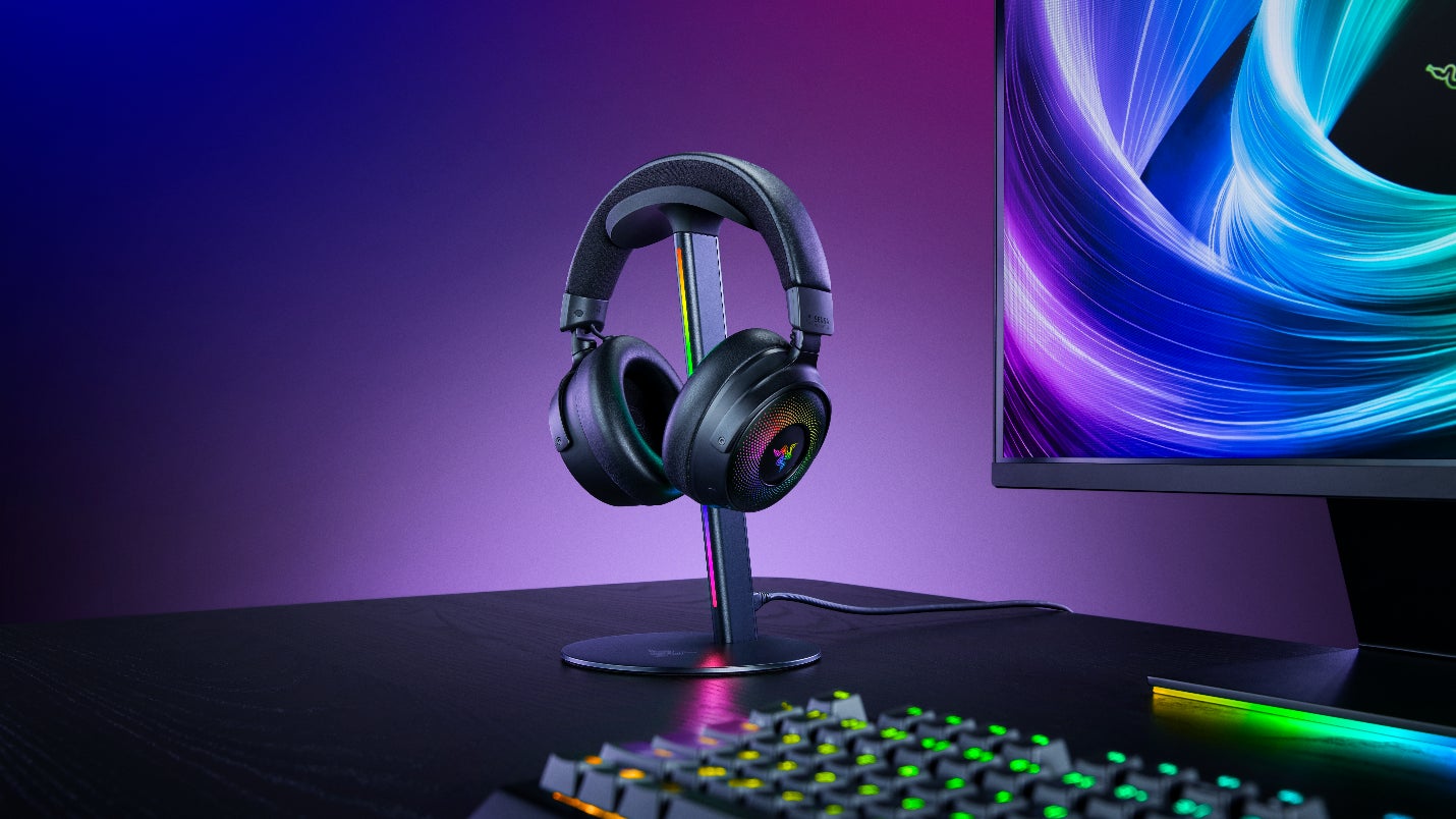 Razer、自動プロファイル起動に対応するスマートRGBヘッドセットスタンド「Razer Base Station V3 Chroma」を発表｜Seamless Headset Detectionによる自動化機能