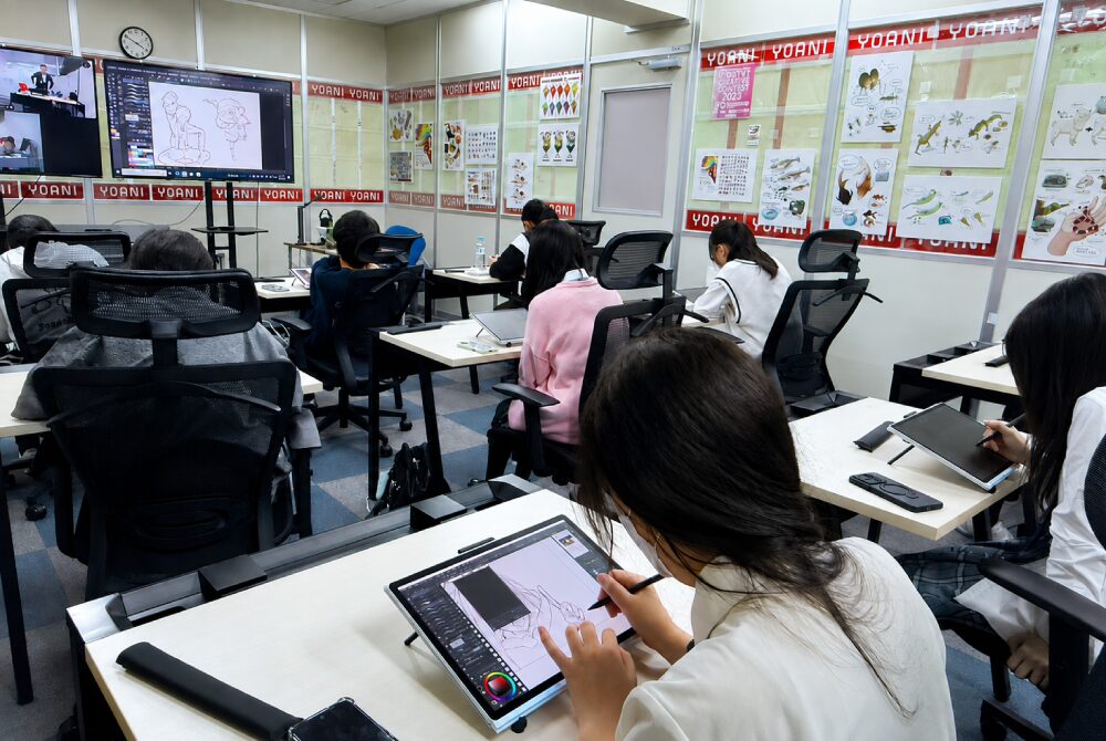 ワコムの「Wacom MovinkPad Pro 14」、代々木アニメーション学院の新設学部で学生用機材として採用｜Wacom MovinkPad Pro 14が採用された背景と特徴