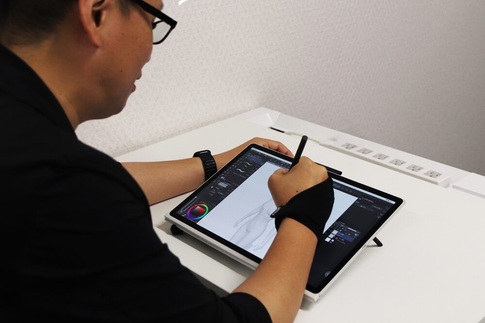ワコムの「Wacom MovinkPad Pro 14」、代々木アニメーション学院の新設学部で学生用機材として採用｜授業やオープンキャンパスでの活用方法