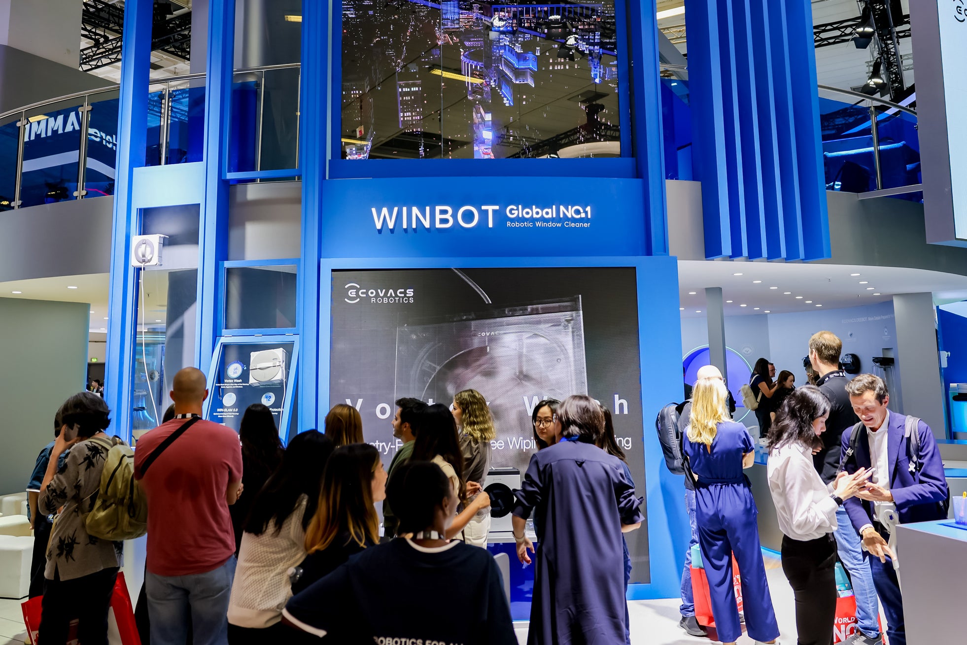 エコバックス、IFA Berlin 2026に出展し最新の家庭用ロボット群を発表（2枚目）