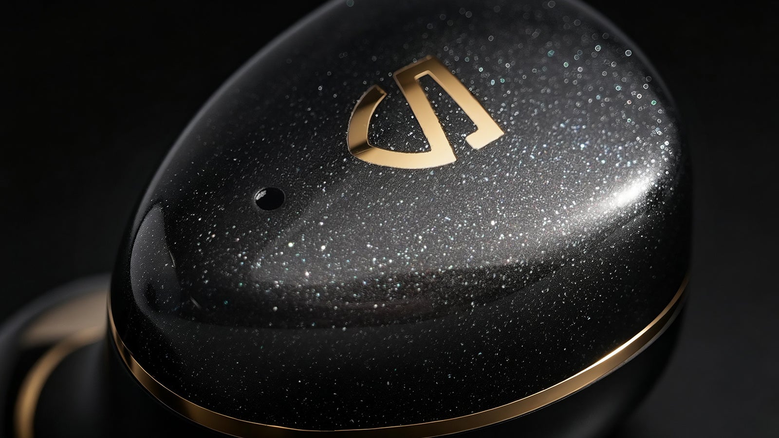SOUNDPEATS、クアッドブリッド/5ドライバー搭載のフラッグシップワイヤレスイヤホン「Aura Nebula」を発売|洗練されたデザインとアダプティブANC