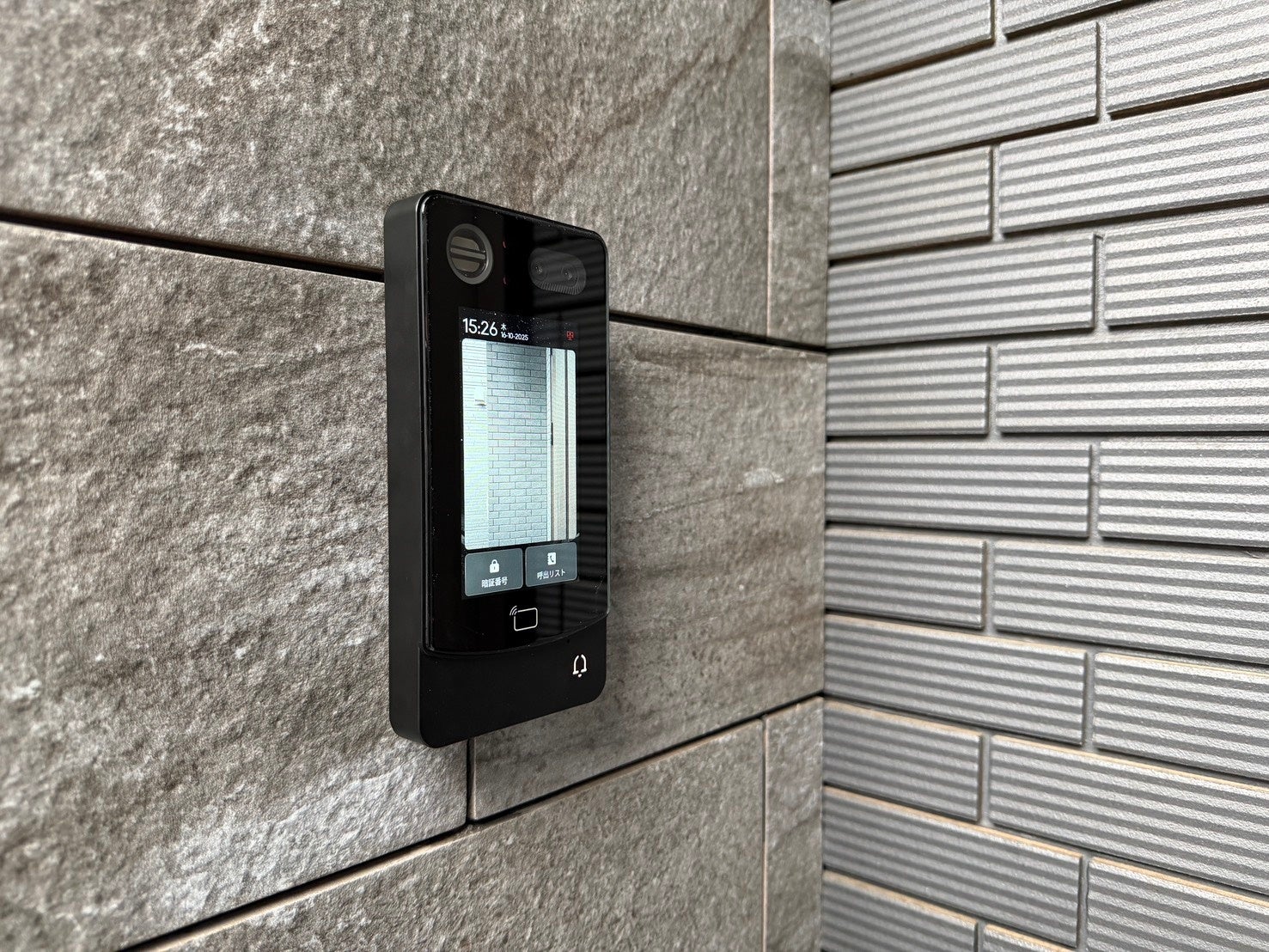 合同会社DH、戸建て住宅にて次世代スマートロック「LAXAS S414」とYKK AP製電気錠玄関ドアの連動施工を完了|LAXAS S414とYKK AP電気錠連動の特徴