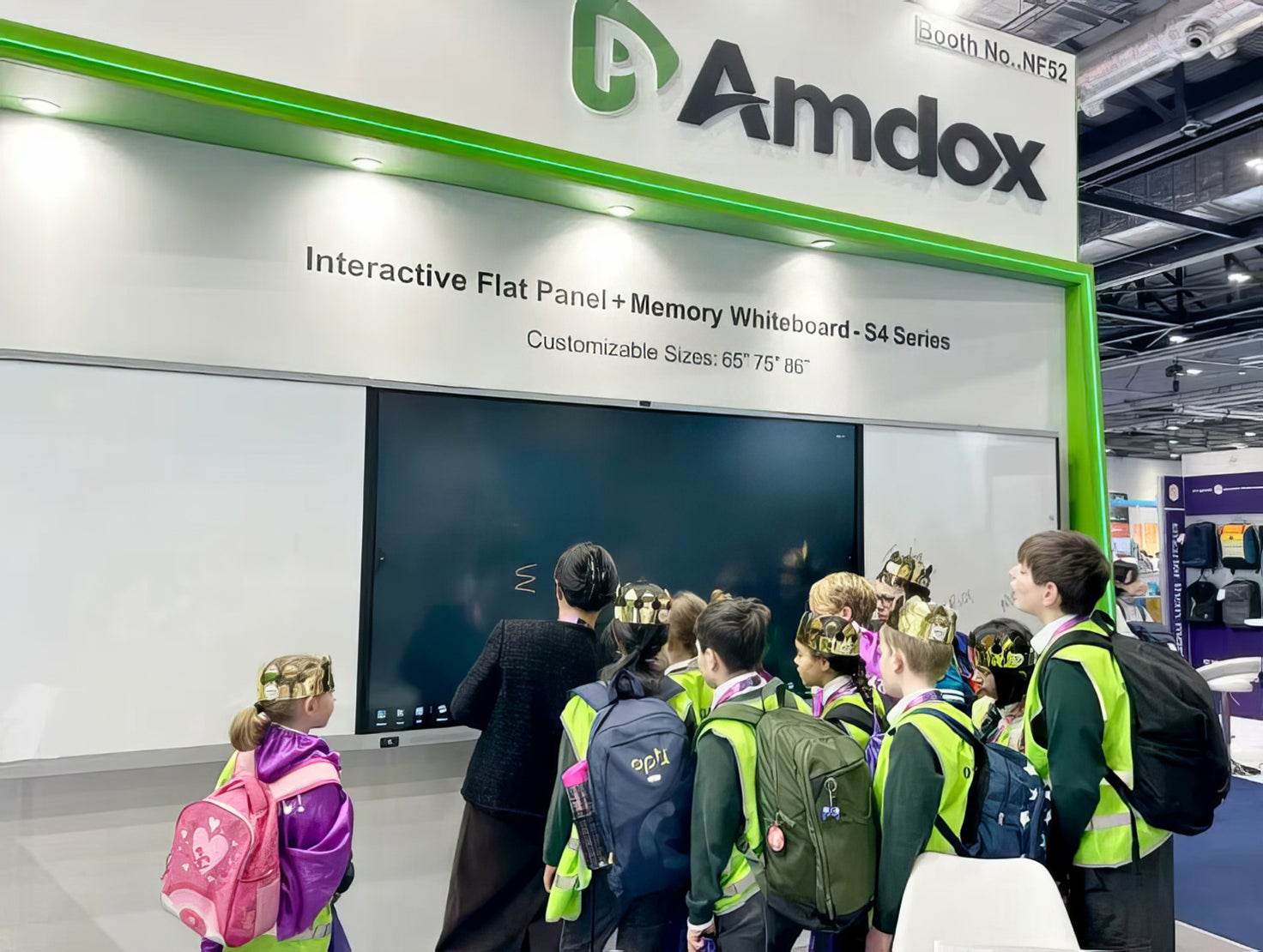 シンガポール発のスマートスペースブランド「Amdox」が日本市場に本格参入、ディスプレイやMini PCを展開｜Amdoxの日本市場向け初期製品ラインアップ