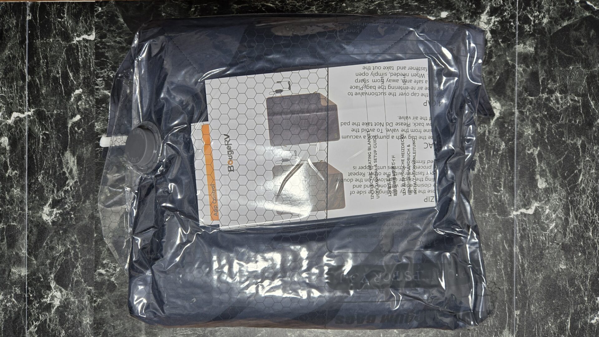 BougeRV 暖房付き毛布の真空パック包装 石目模様の台