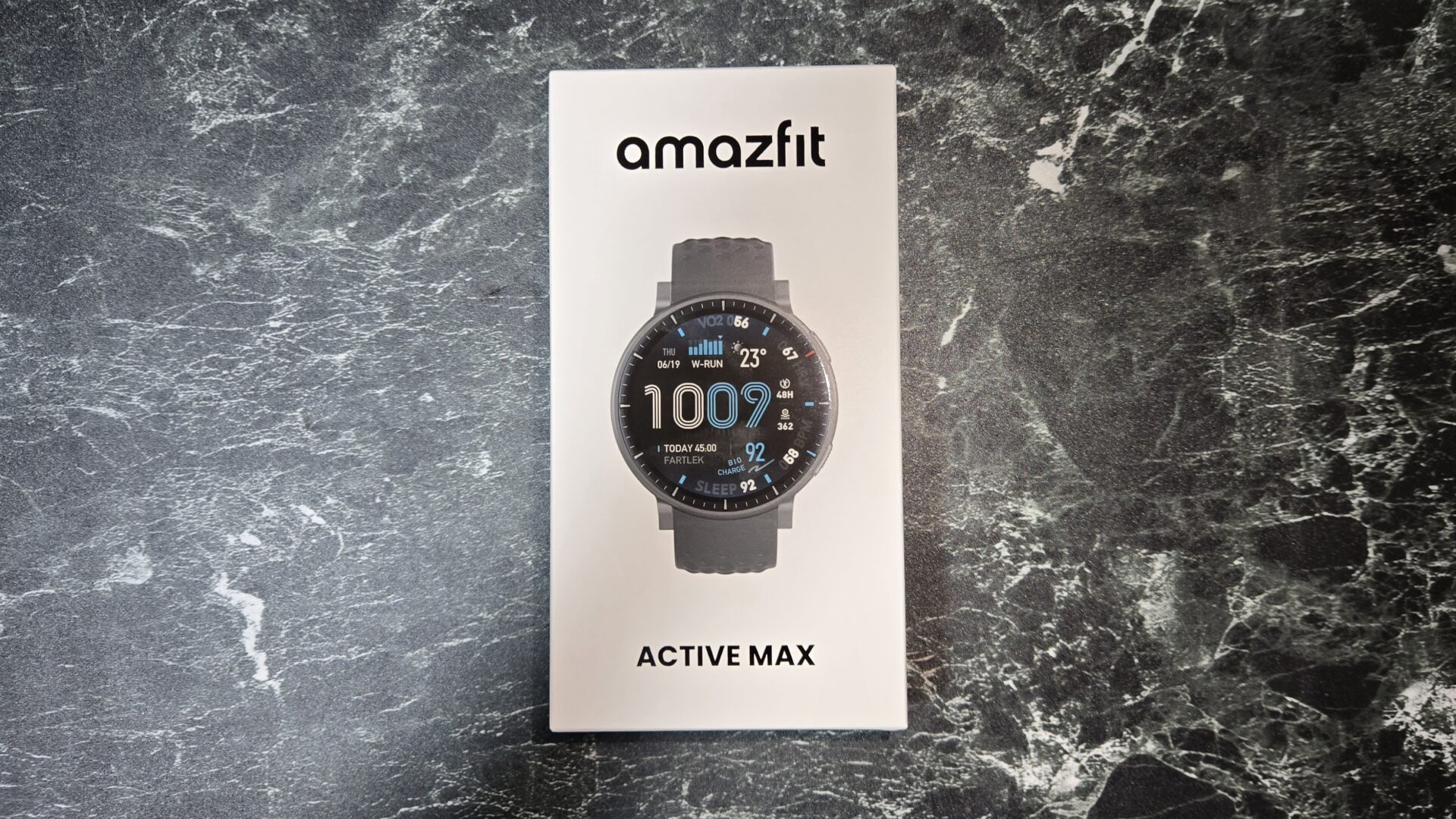 Amazfit ActiveMaxの化粧箱 amazfit ACTIVE MAXのパッケージ正面