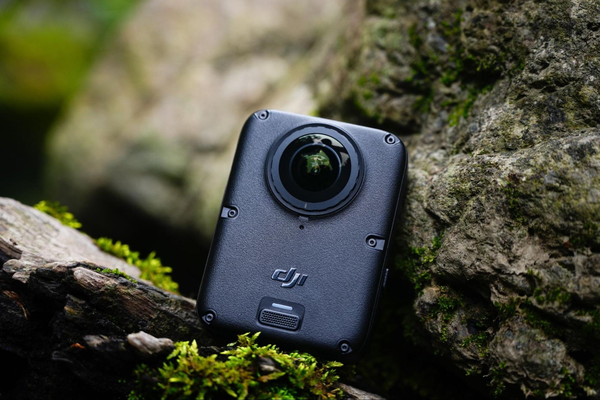 システムファイブ、8K/60fps撮影に対応した360度カメラ「DJI Osmo 360 II」を発売｜スペック一覧と従来モデル比較