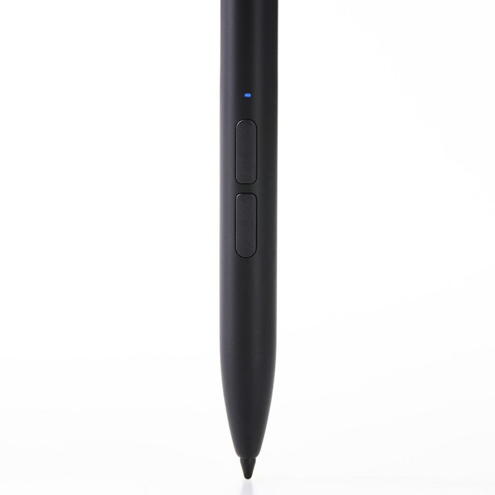 黒いペンのボタン上部にある青色インジケーターランプ点灯部の外観