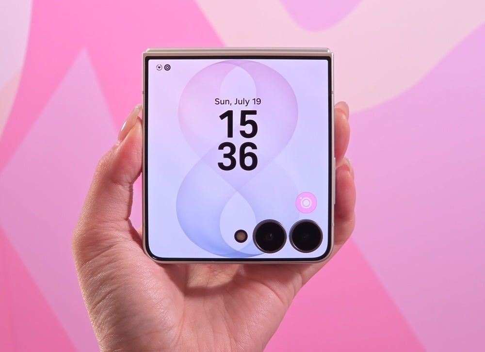 ソフトバンク、折りたたみスマホ「Galaxy Z Fold8 Ultra | Fold8 | Flip8」を本日発売|取扱サイト
