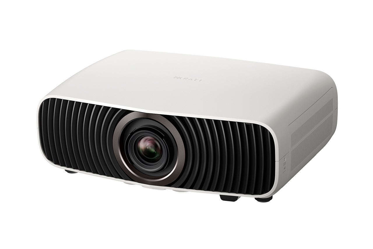 エプソン、3600lmの高輝度と4K表示に対応した家庭用プロジェクター『EH-LS7000』を発売