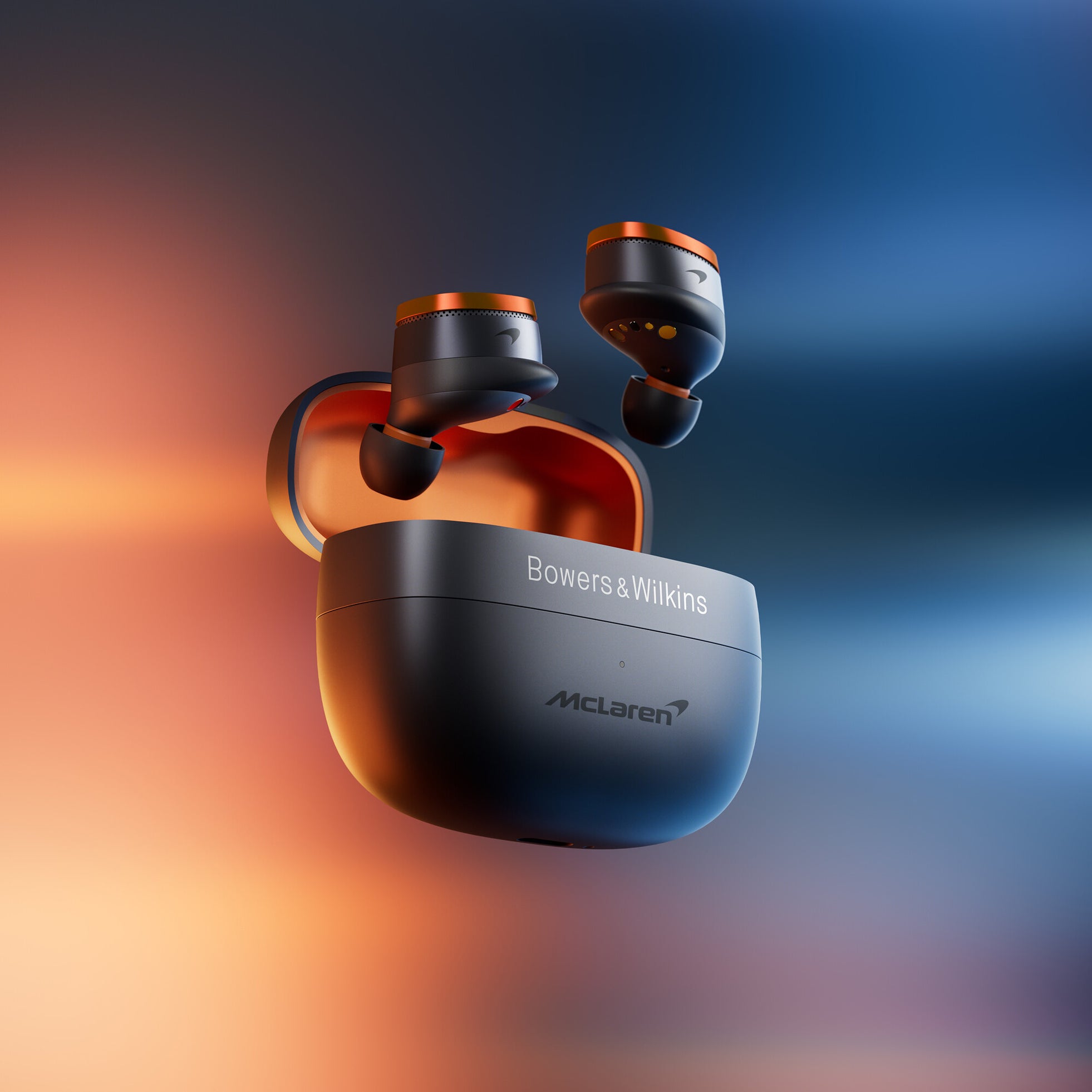 Bowers ＆ Wilkins、伊勢丹新宿店メンズ館でROLF BENZとのコラボポップアップストアを開催｜ヘッドフォンおよび完全ワイヤレス・イヤフォン