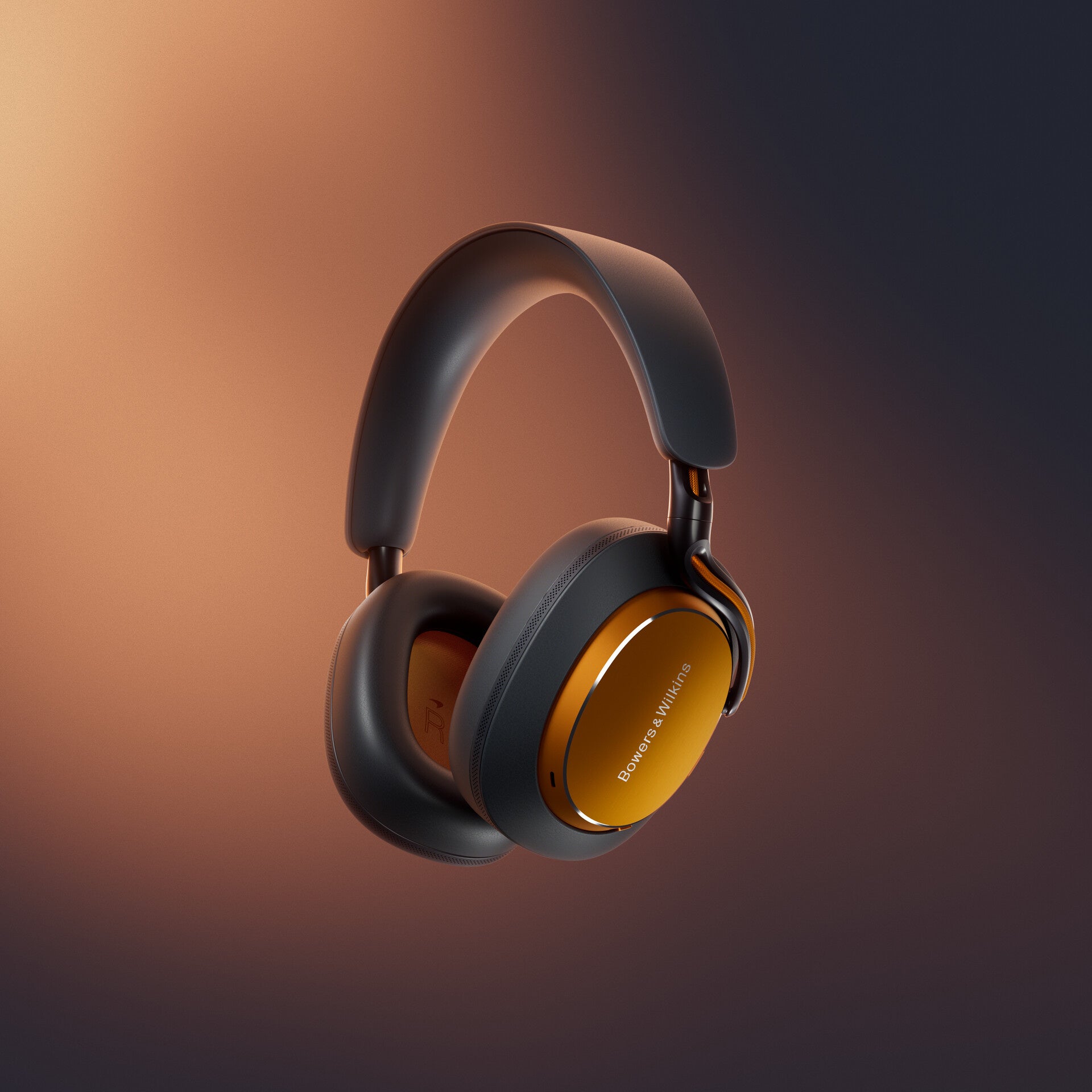 Bowers ＆ Wilkins、伊勢丹新宿店メンズ館でROLF BENZとのコラボポップアップストアを開催｜試聴システムと展示製品の詳細