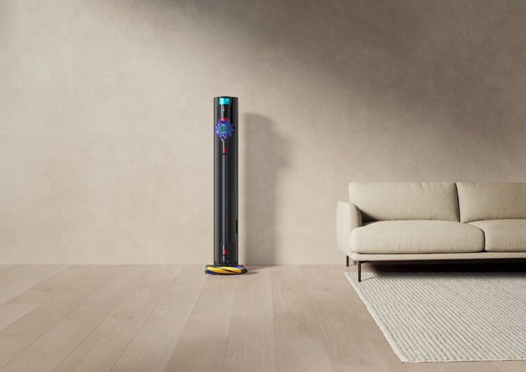 ダイソン、初の自動ゴミ収集ドック付きコードレスクリーナー「Dyson V10 Optic + Auto-empty Dok」を発売