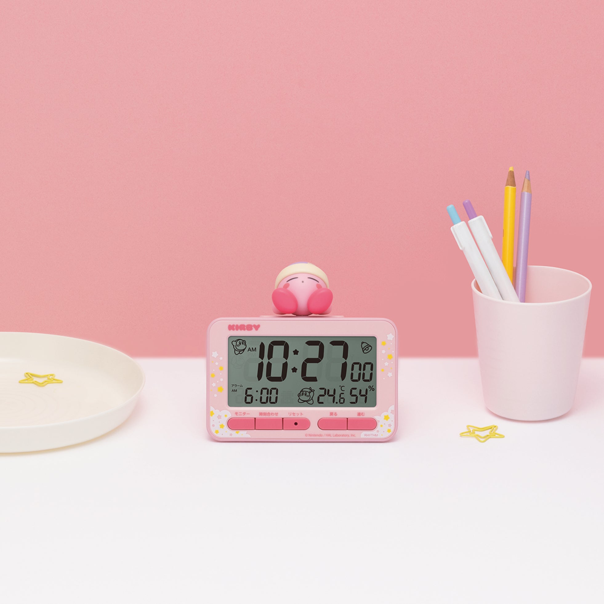 リズム、すやすや眠るカービィのフィギュア付きデジタルめざまし時計を発売｜特長の詳細とデザインのこだわり