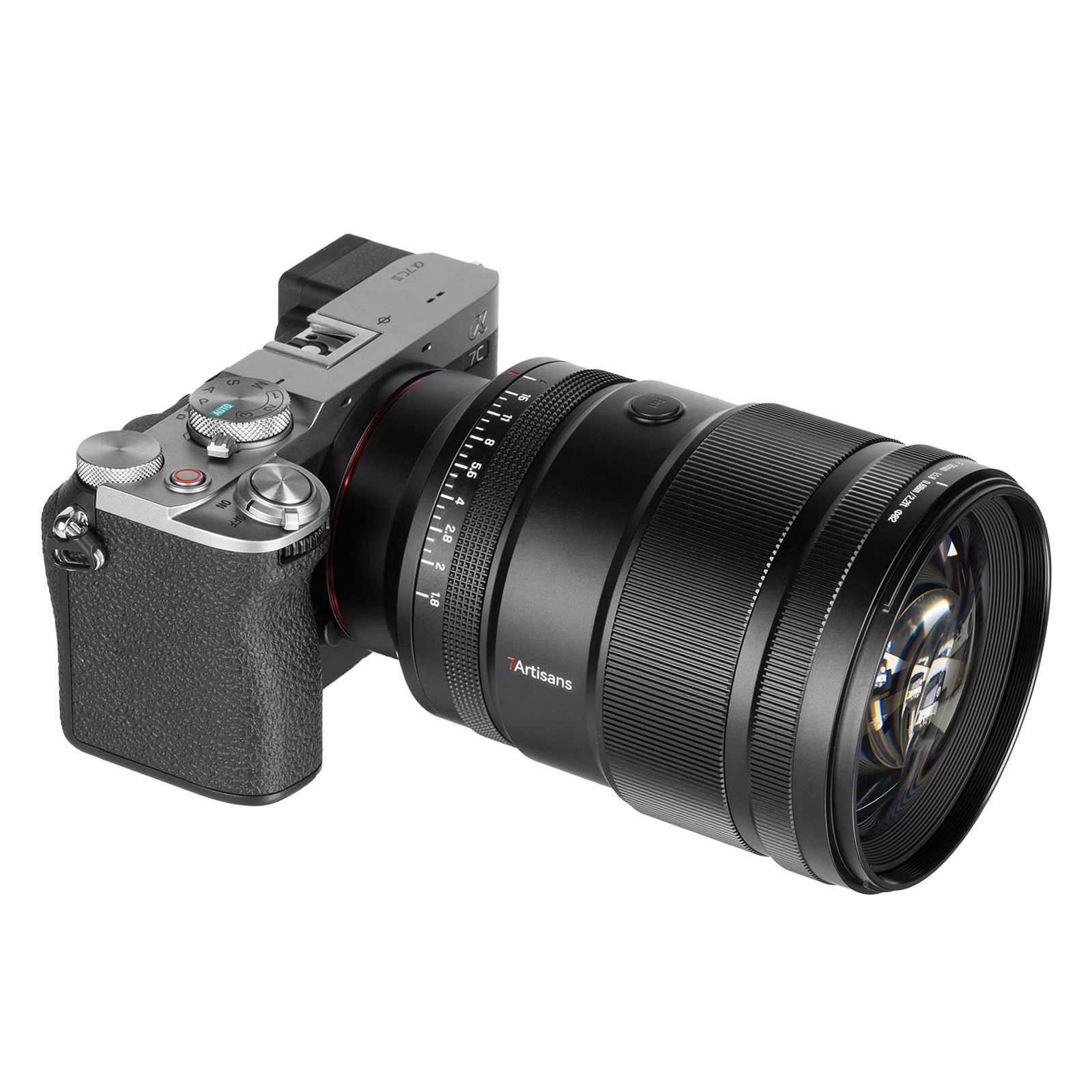 焦点工房、七工匠のフルサイズ対応AFレンズ「MAX AF 135mm F1.8」を発売｜主な仕様と発売情報