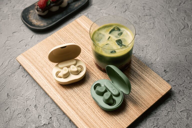 SteelSeries、完全ワイヤレスイヤホン「Arctis GameBuds」の新色「Yuzu」「Matcha」を発表