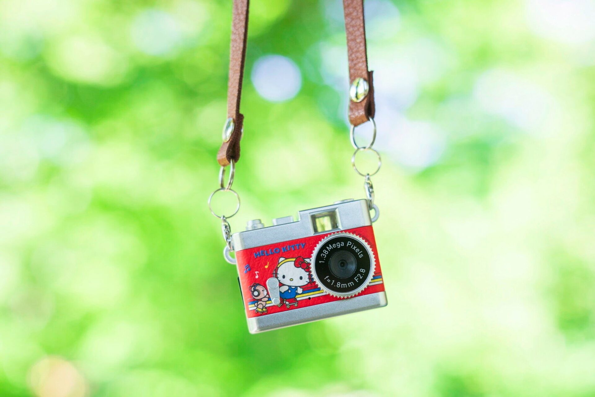 ケンコー・トキナー、サンリオキャラクターデザインの超小型トイデジタルカメラ「STREET」シリーズを発売｜製品情報とリンク（3枚目）