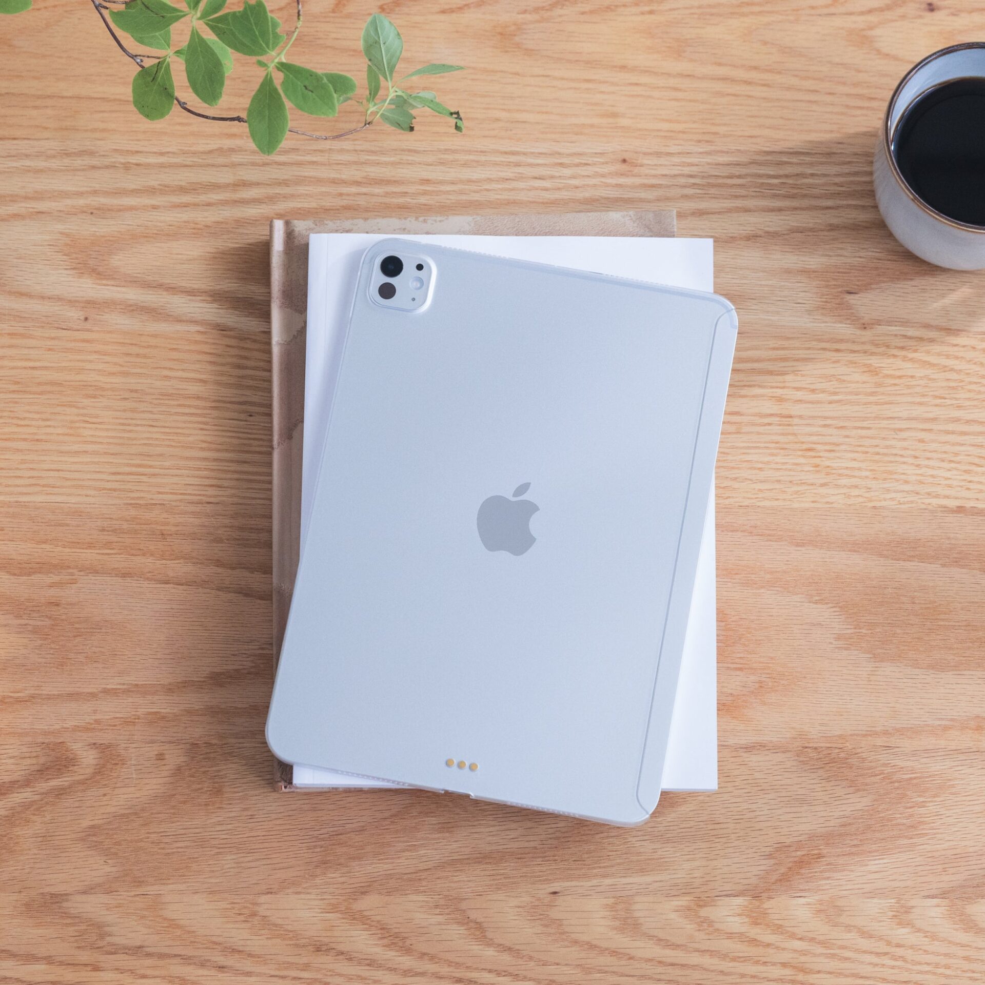 Casefinite、「ほぼ、裸。」の装着感を追求した超薄型ケース「The Frost Air」のiPad Pro M4/M5対応モデルを発売｜取扱サイト