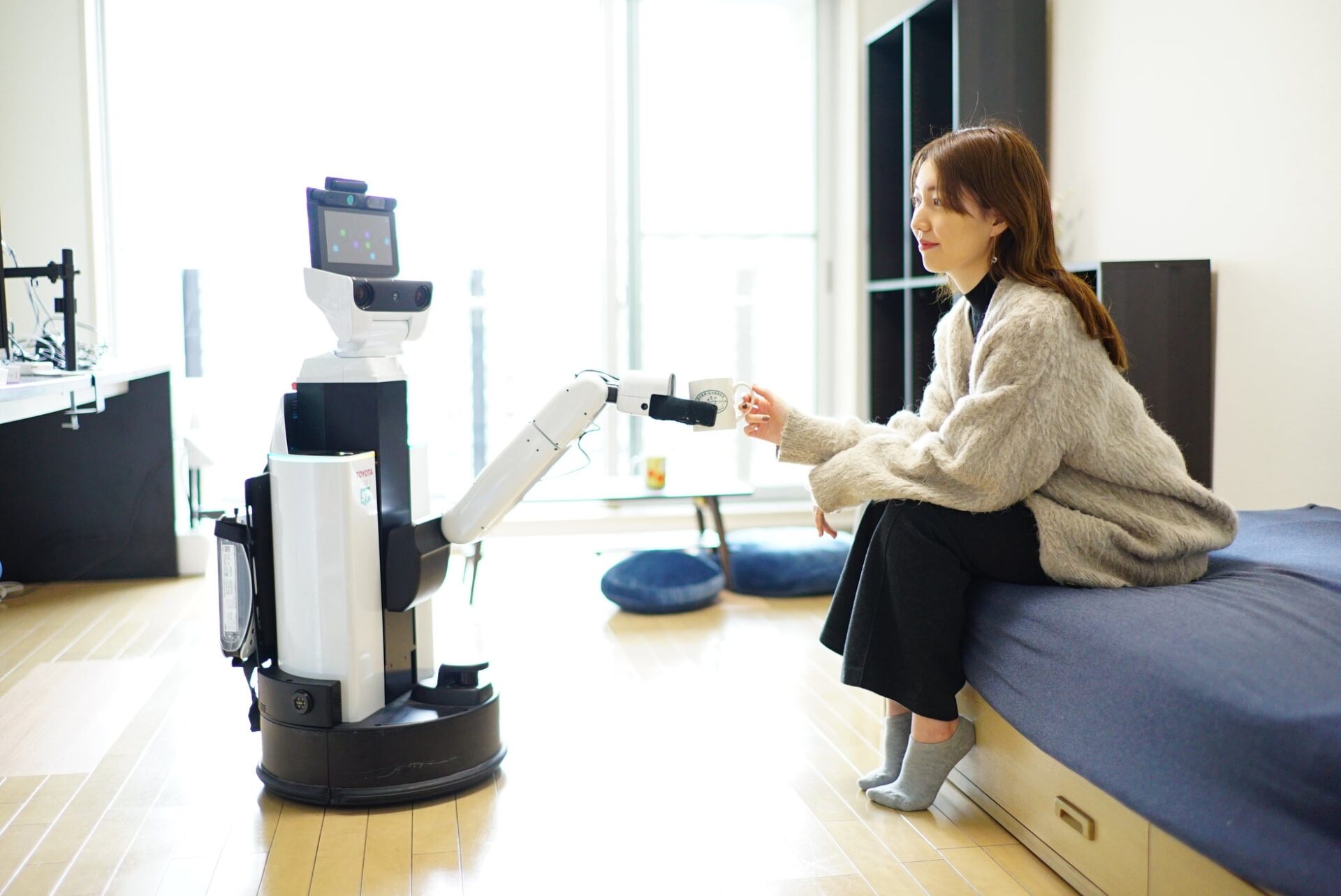 AIRoA、日本科学未来館で来館者参加型の家庭用サービスロボット実証実験を開始 - 画像2