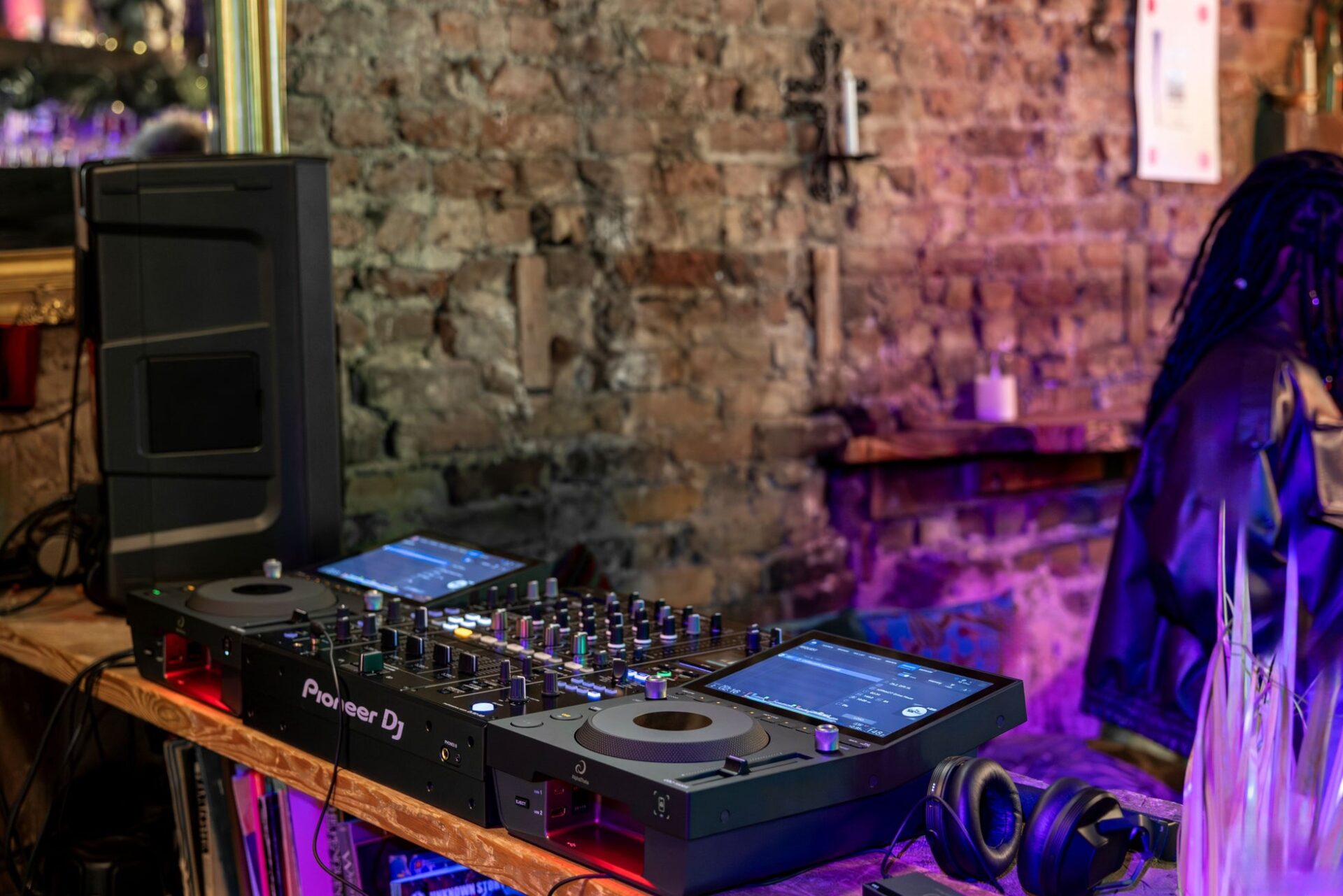 AlphaTheta、フラッグシップの性能を継承したDJ用マルチプレーヤー「CDJ-1500X」を発表｜製品仕様と価格
