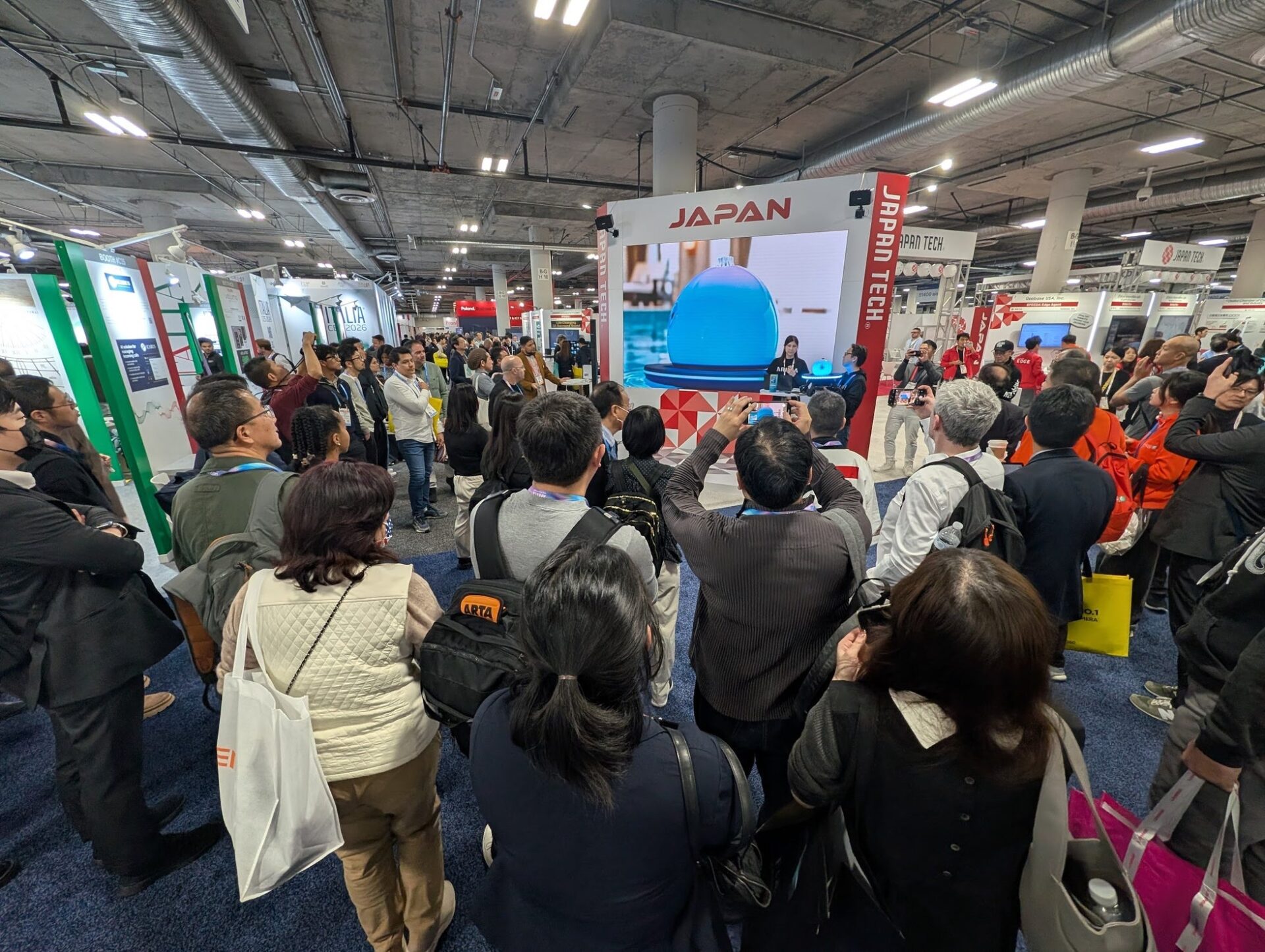 水上ドローン「ARIVIA」、アジア初披露へ - 画像8