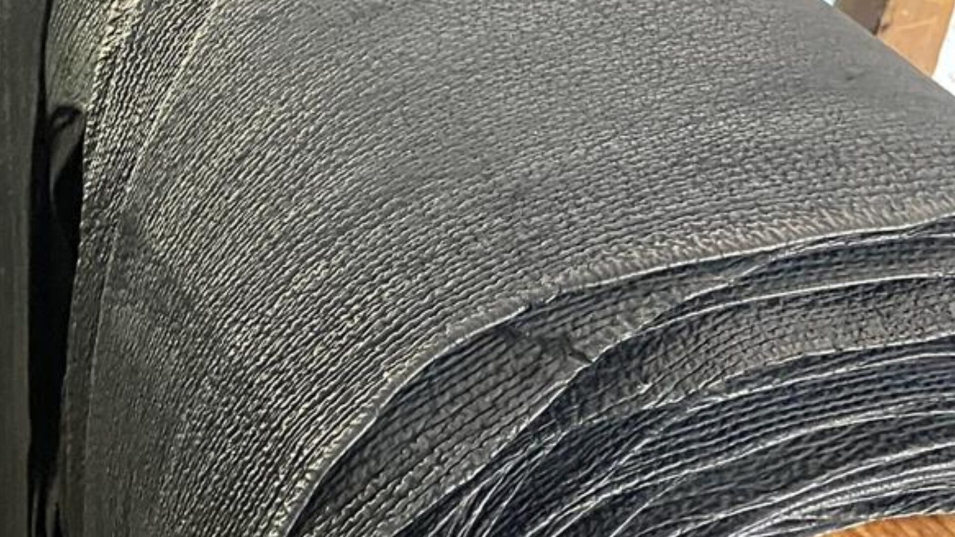 オーディオテクニカ、気仙沼のサメ漁とコラボしたポータブルレコードプレーヤー「SHARK BURGER」を発表 - 画像4