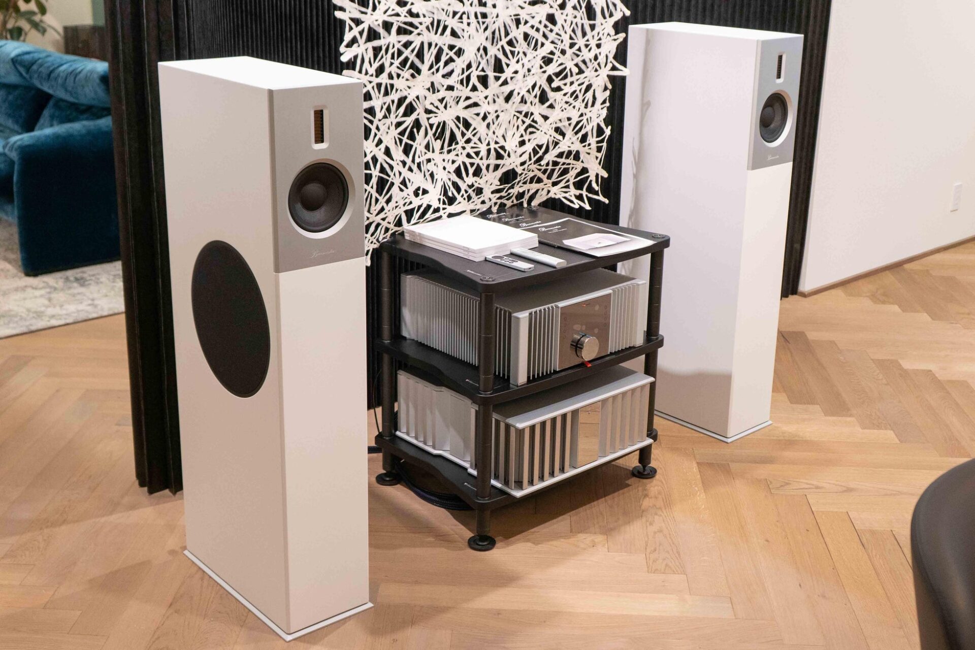 オーラス、ドイツのハイエンドオーディオ「Burmester」をARECで展示開始 - 画像1