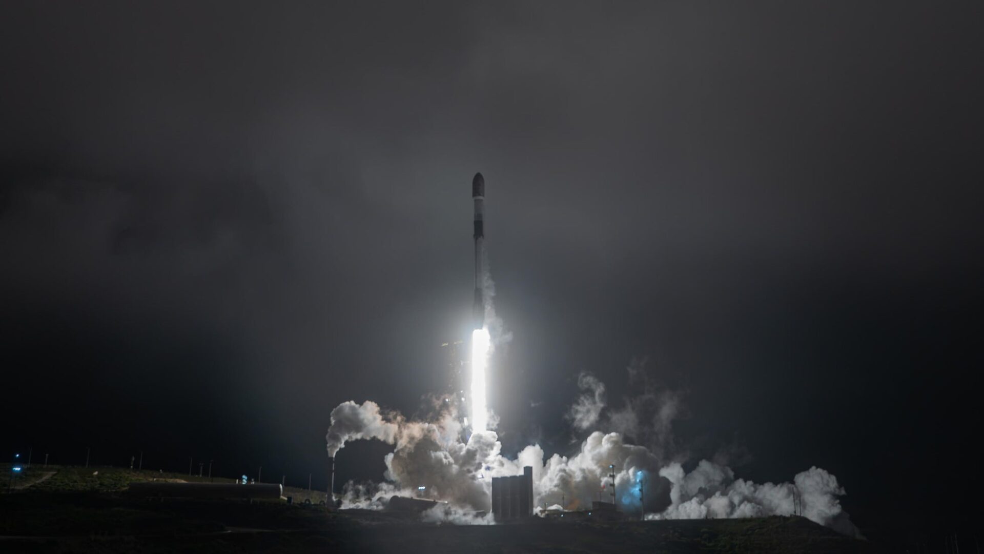 アクセルスペース、次世代地球観測衛星「GRUS-3」7機の打ち上げに成功｜次世代地球観測衛星「GRUS-3」が軌道投入に成功