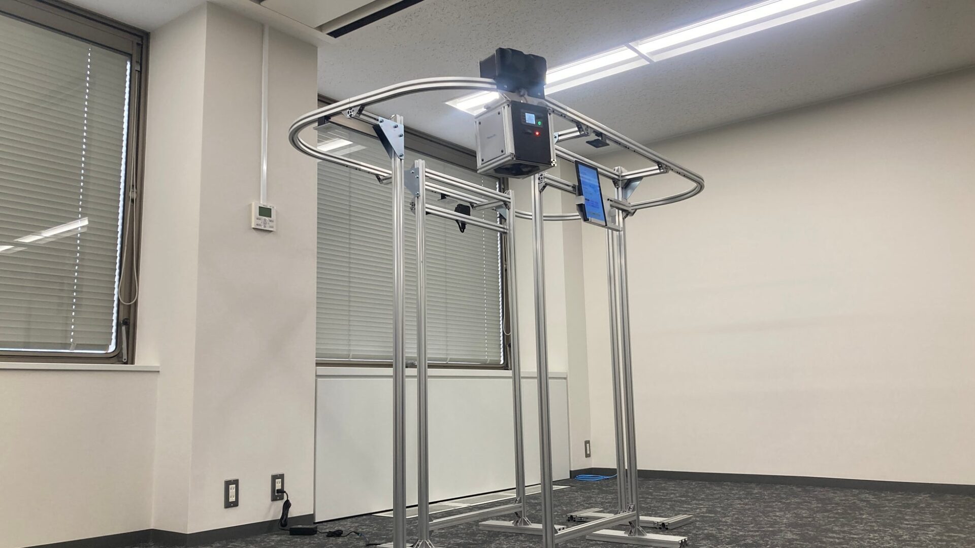 ビー・アンド・プラス、ワイヤレス充電対応のレール型ロボット検証セットを発売 - 画像8