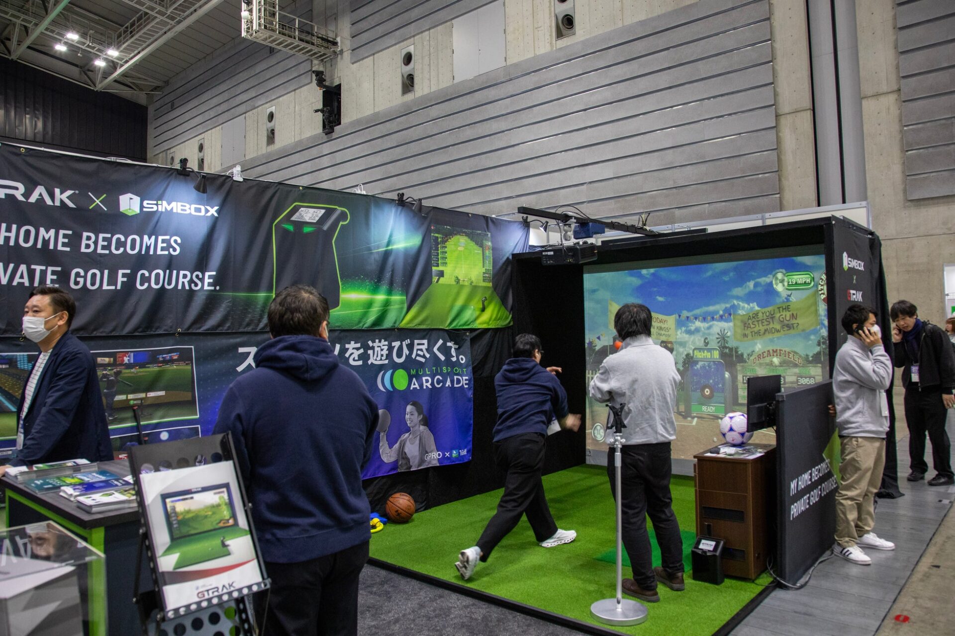 ベンキュー、ジャパンゴルフフェア2026でゴルフプロジェクターを展示 - 画像9