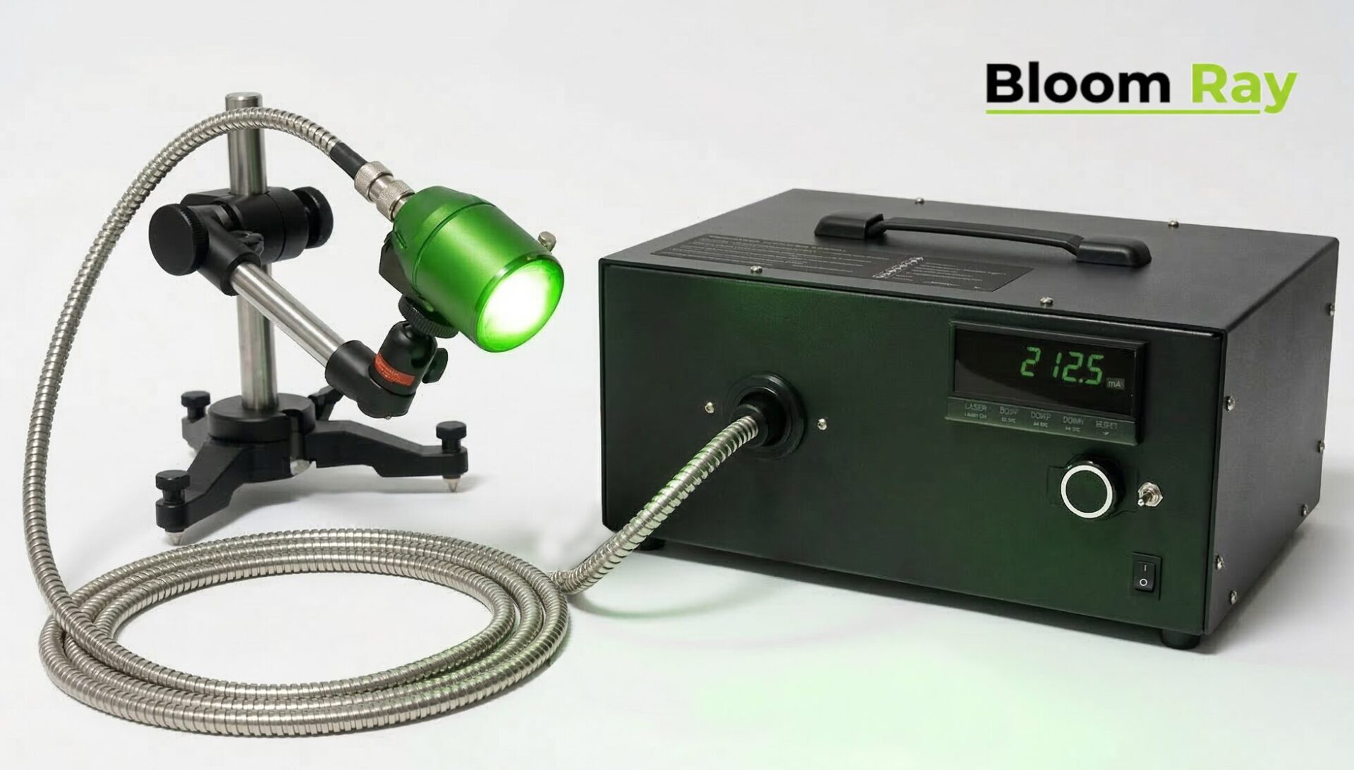 パーティクルラボ、超指向性フィルム検査用照明「Bloom Ray」を発表 - 画像1