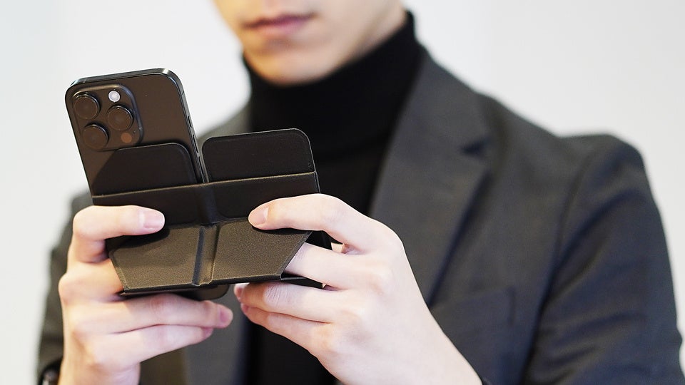 MagSafe対応グリップスタンド「Butterfly HOLD」、折りたたみスマホに最適設計で予約販売開始 - 画像13