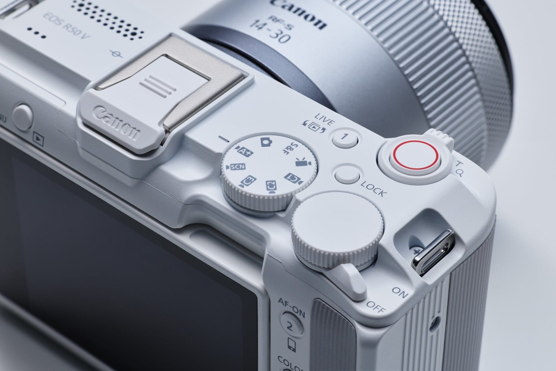 キヤノン「EOS R50 V」にホワイトモデルが登場 - 画像2