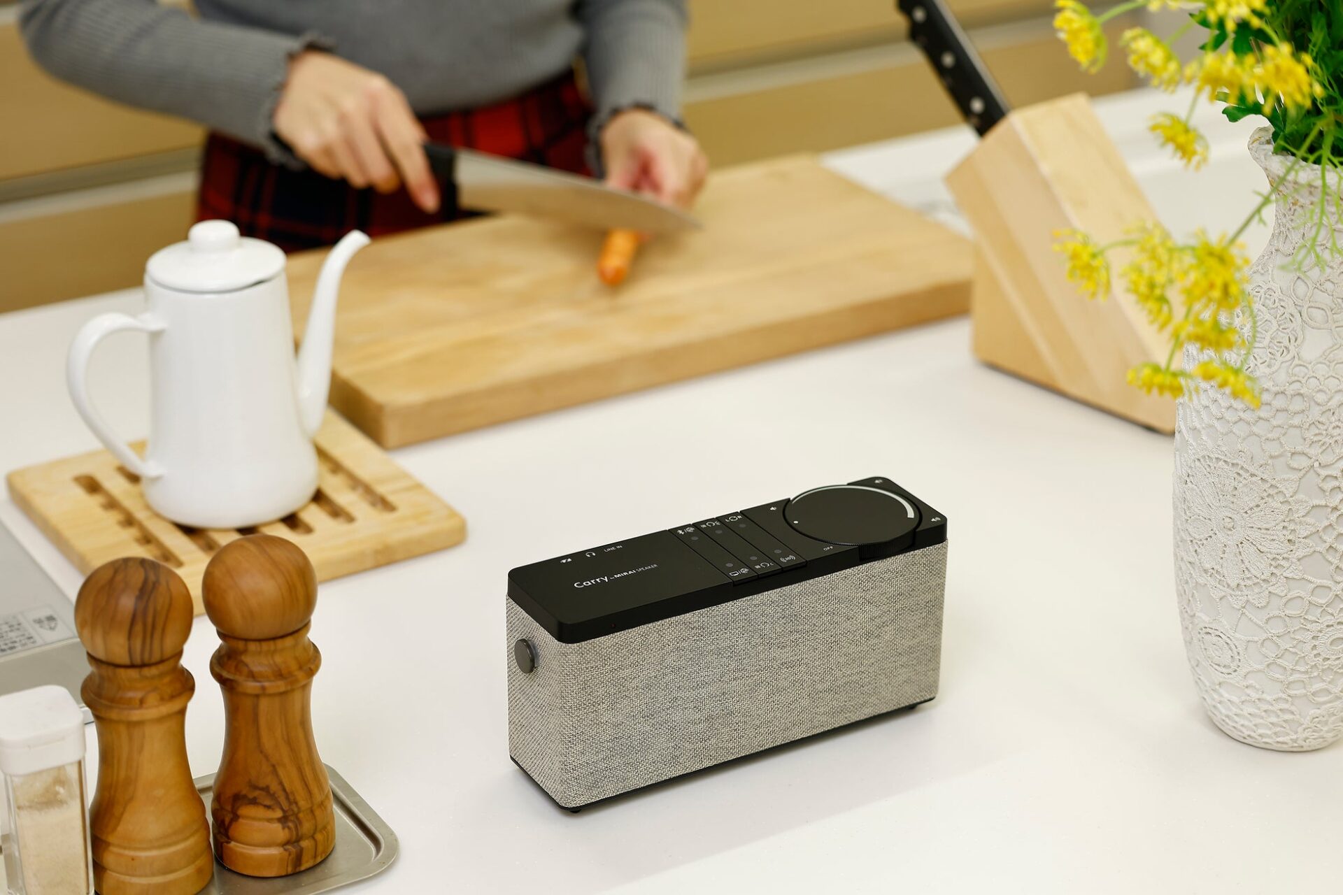 ミライスピーカー、テレビ視聴と音楽を高音質で楽しめる手元スピーカー「Carry by MIRAI SPEAKER」を発売 - 画像4