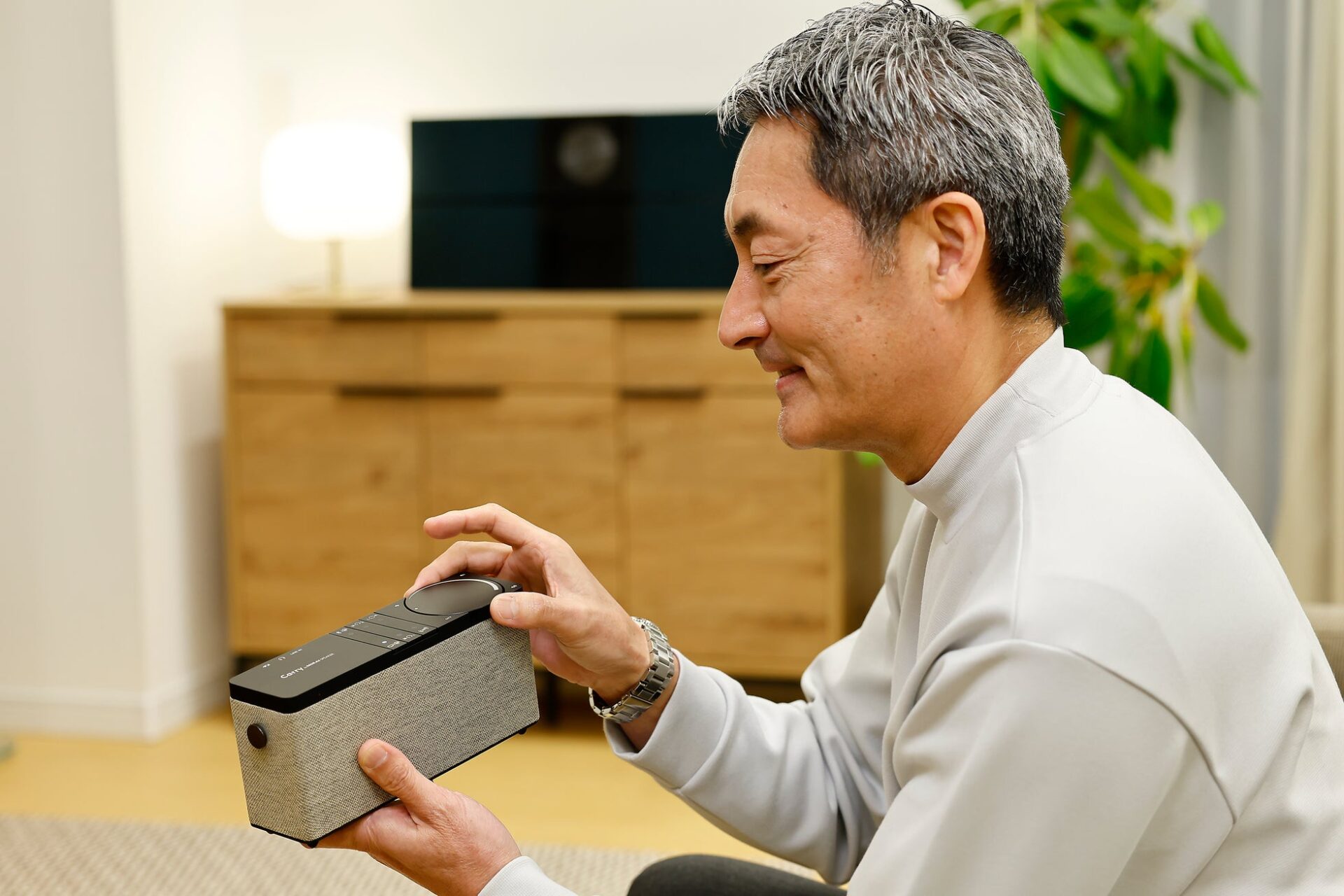 ミライスピーカー、テレビ視聴と音楽を高音質で楽しめる手元スピーカー「Carry by MIRAI SPEAKER」を発売 - 画像5