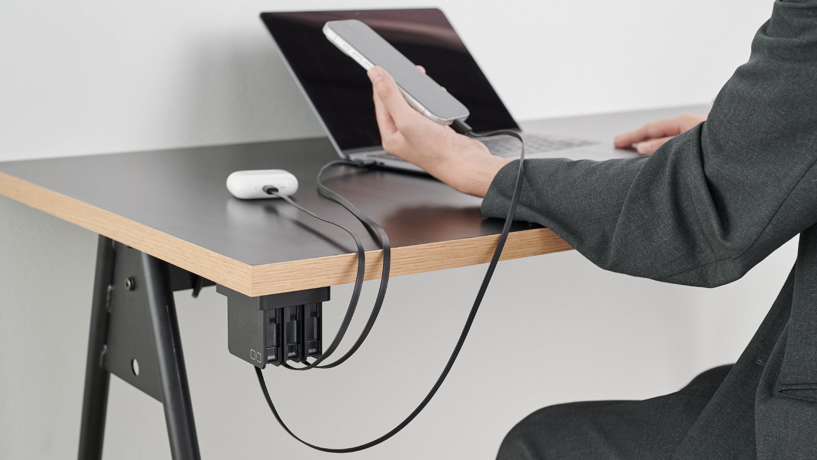 CIO、デスク環境を整えるコードリール式充電器「CIO ケルベロス」を発表 - 画像8