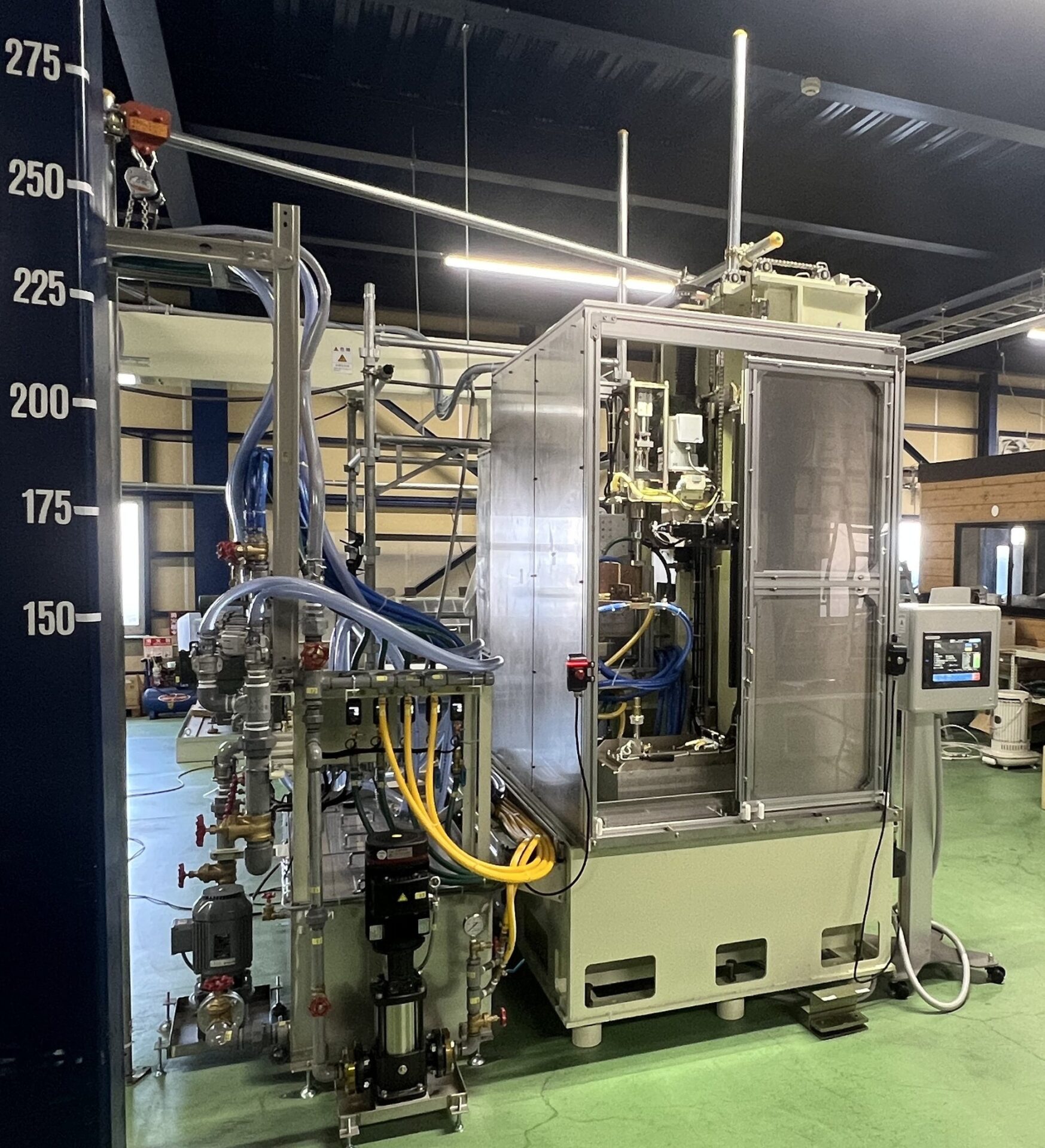 電気興業、機械全高を35%低減した竪型熱処理設備を開発