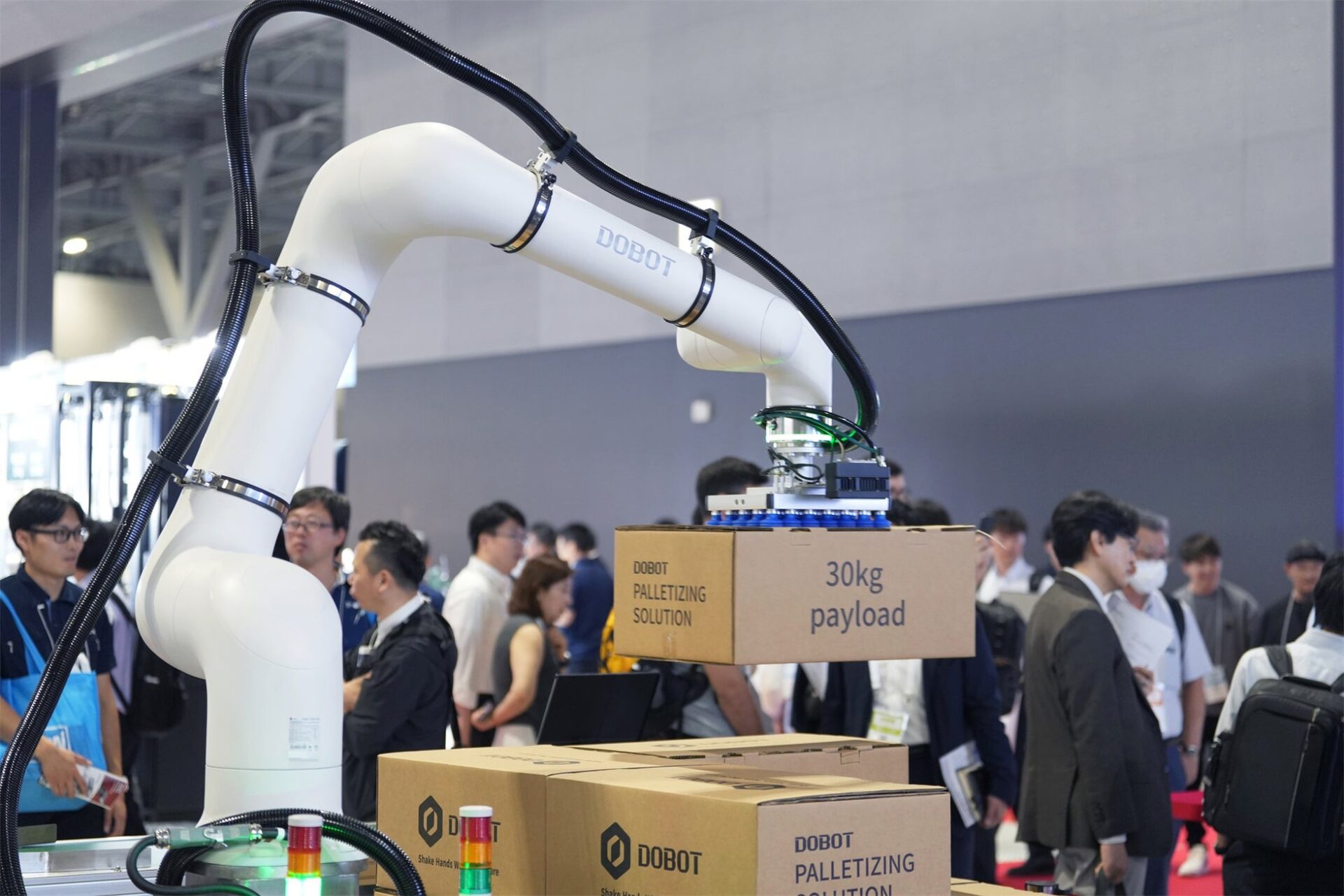 DOBOT、最新の協働ロボットやヒューマノイドをRTJ 2026で公開|製造現場を支える協働ロボットソリューション