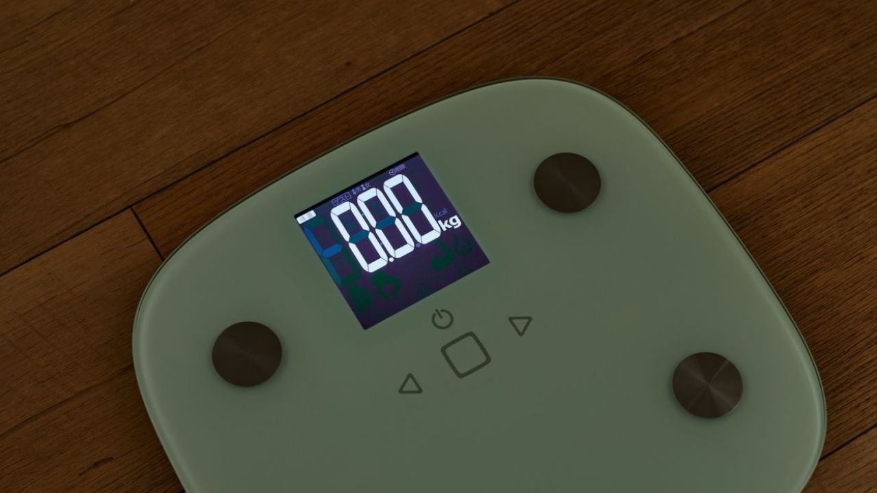 エレコム、40mmの大型文字表示を採用した体組成計を発売 - 画像5