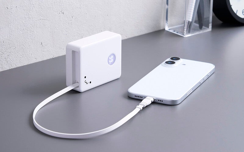 エレコム、巻き取り式ケーブル内蔵の5,000mAhモバイルバッテリーを発売|最大20W出力と多機能な充電性能