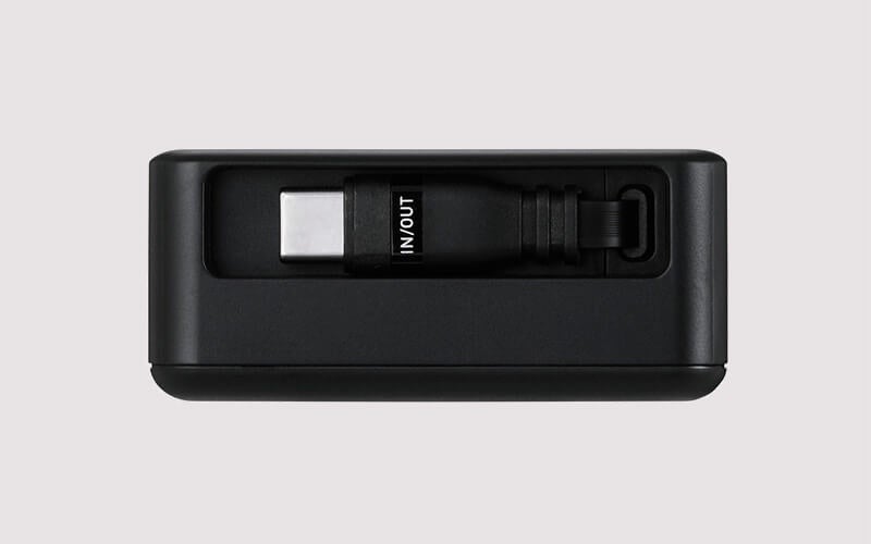 エレコム、巻き取り式ケーブル内蔵の5,000mAhモバイルバッテリーを発売｜主な仕様とラインナップ